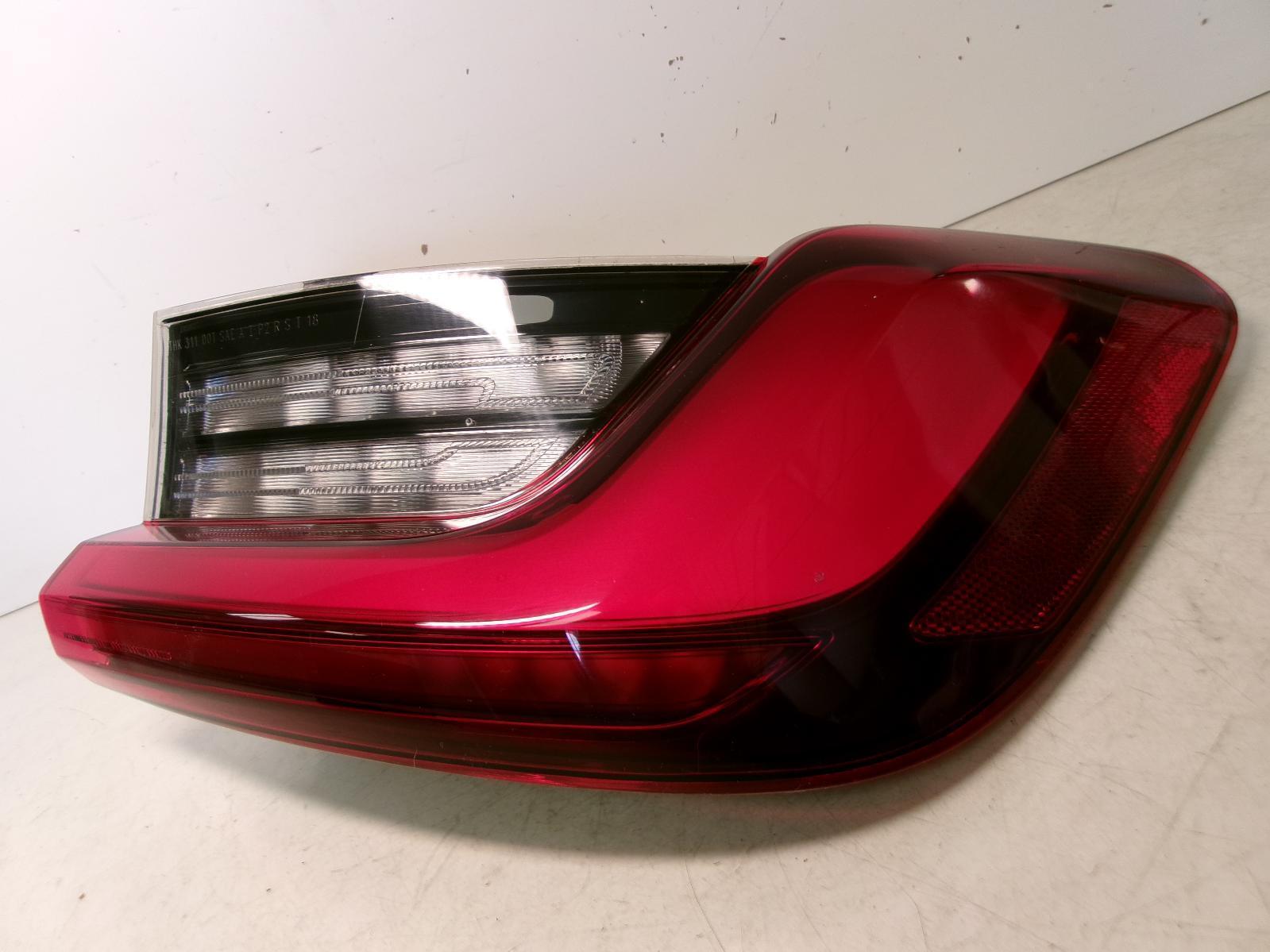 2020 2021 BMW 330i Passenger Rh LED Outer Quarter Panel Tail Light OEM