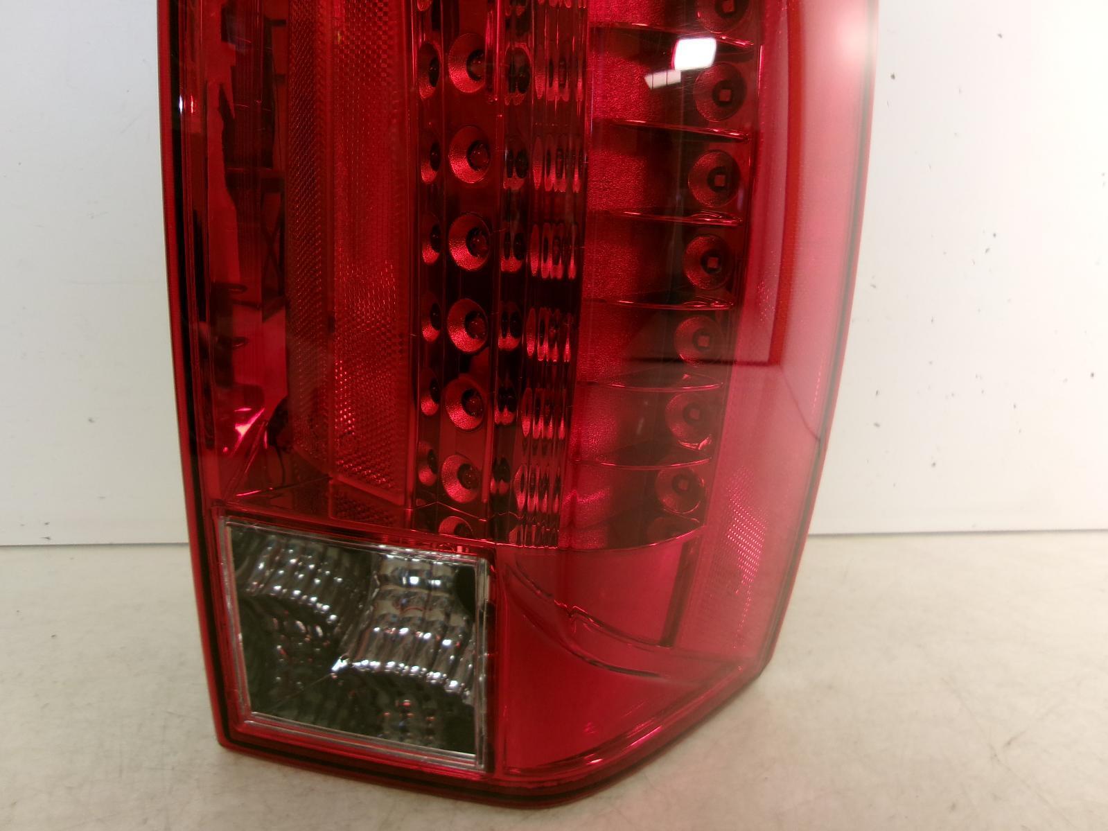 2012 2013 2014 Cadillac Escalade Passenger Rh Outer Led Tail Light OEM