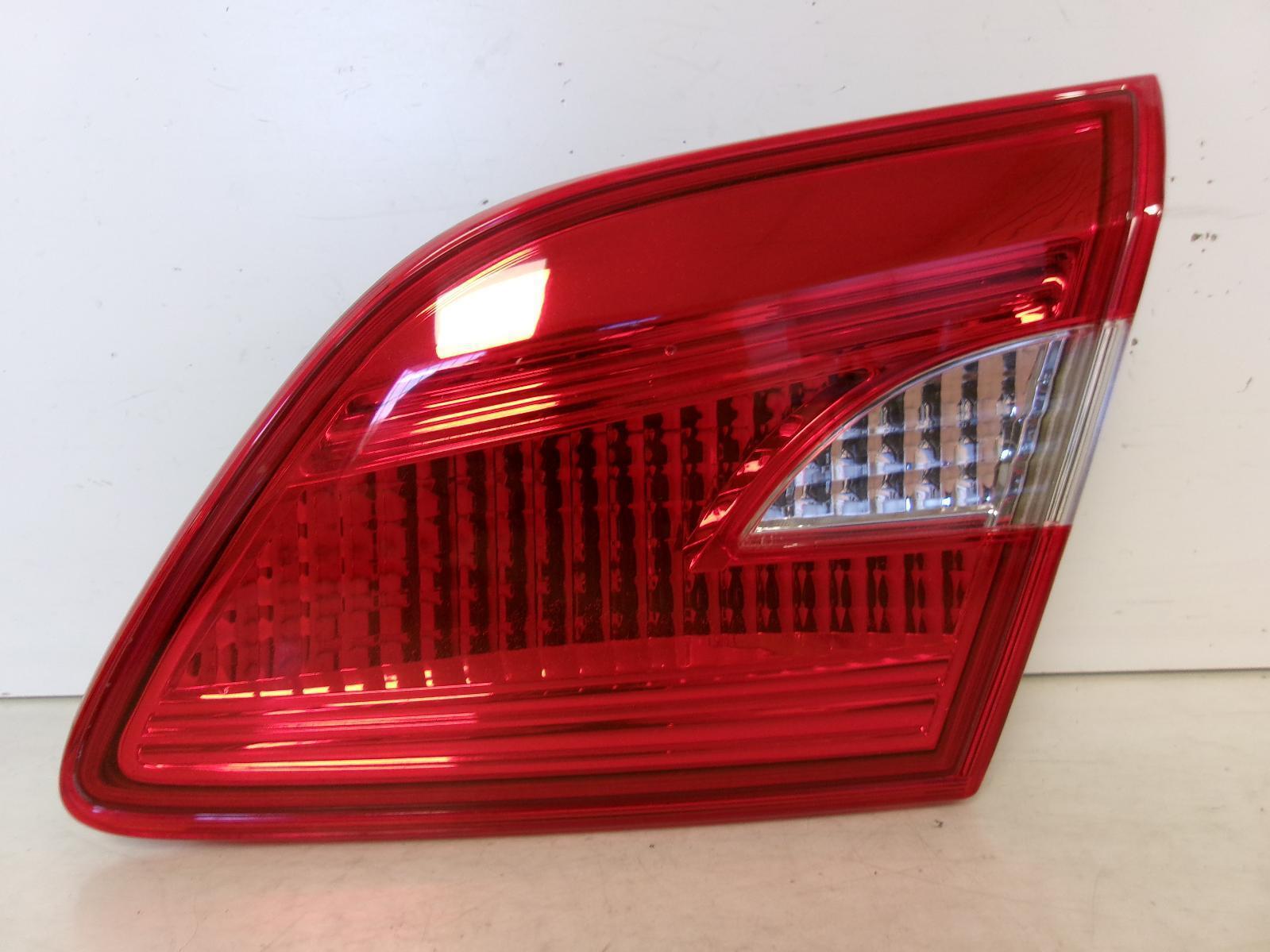 2016 2017 2018 2019 Nissan Sentra Passenger Rh Inner Lid Tail Light Oem