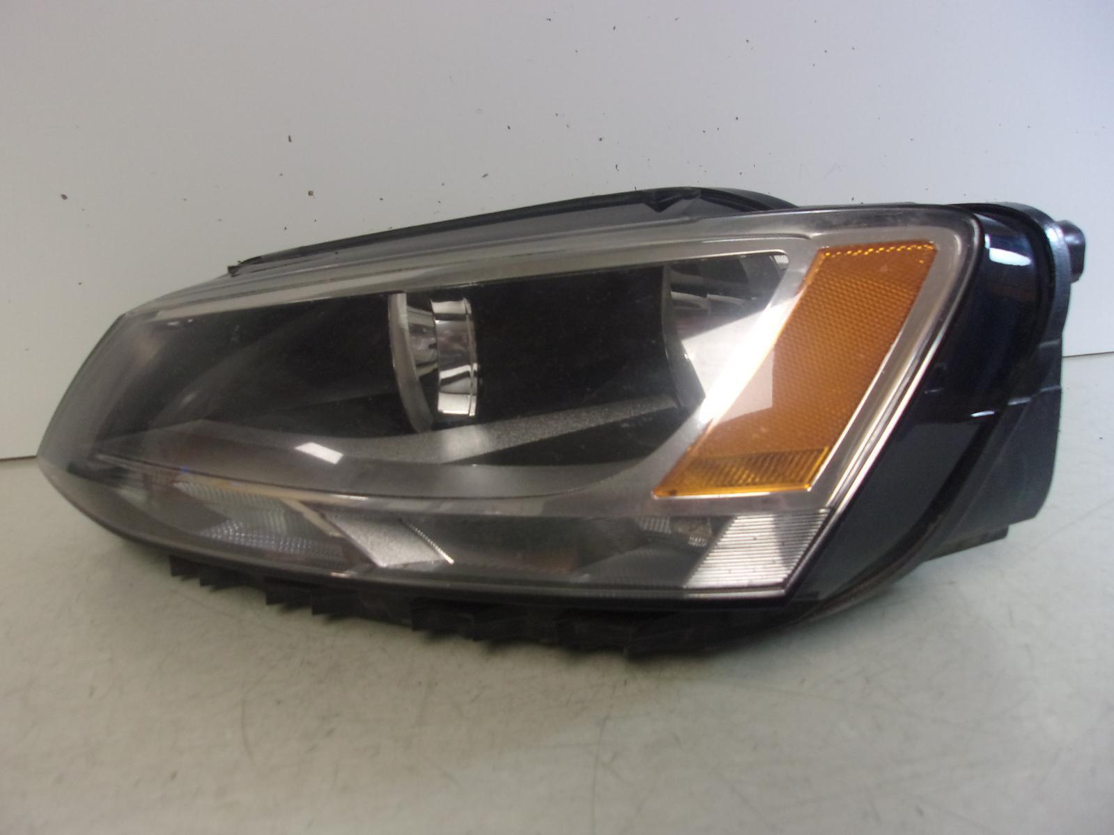 2011 2012 2013 2014 2015 2016 Volkswagen Jetta Driver Lh Halogen Headlight OEM