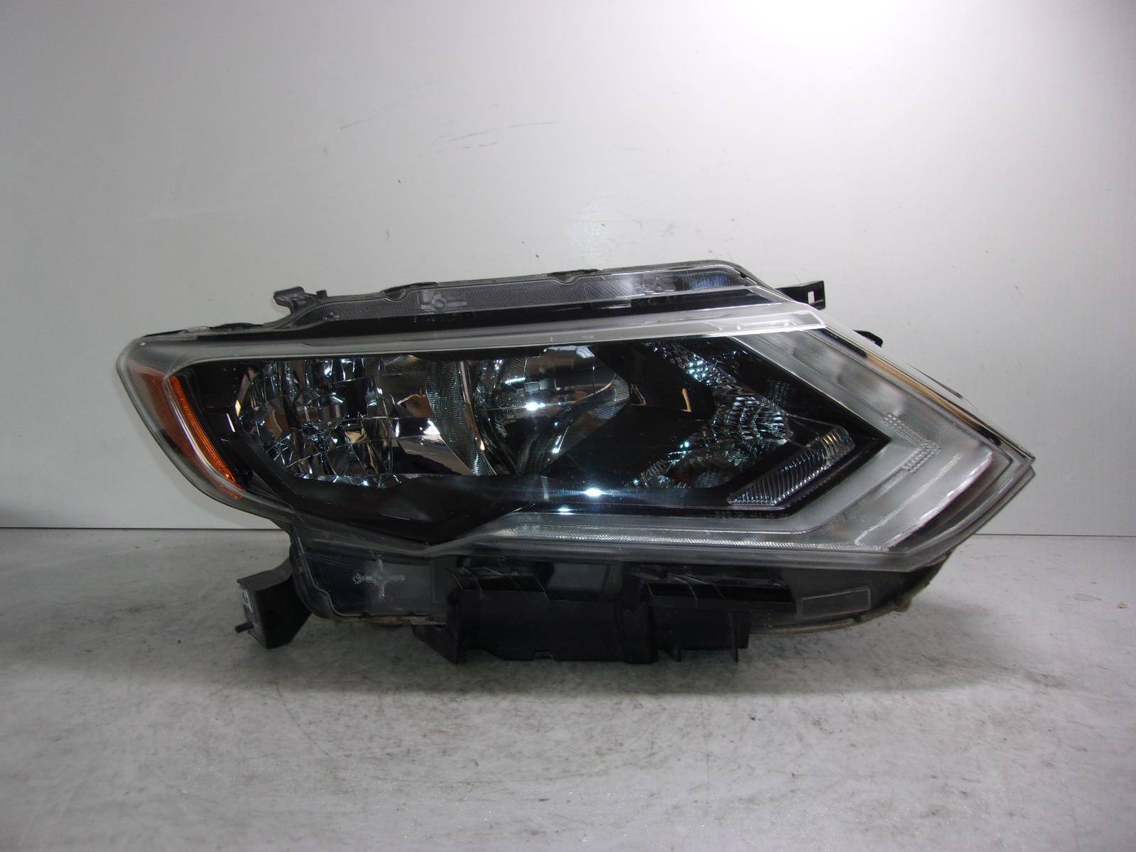 2017 2018 2019 2020 Nissan Rogue Rh Passenger Halogen Headlight OEM C20R