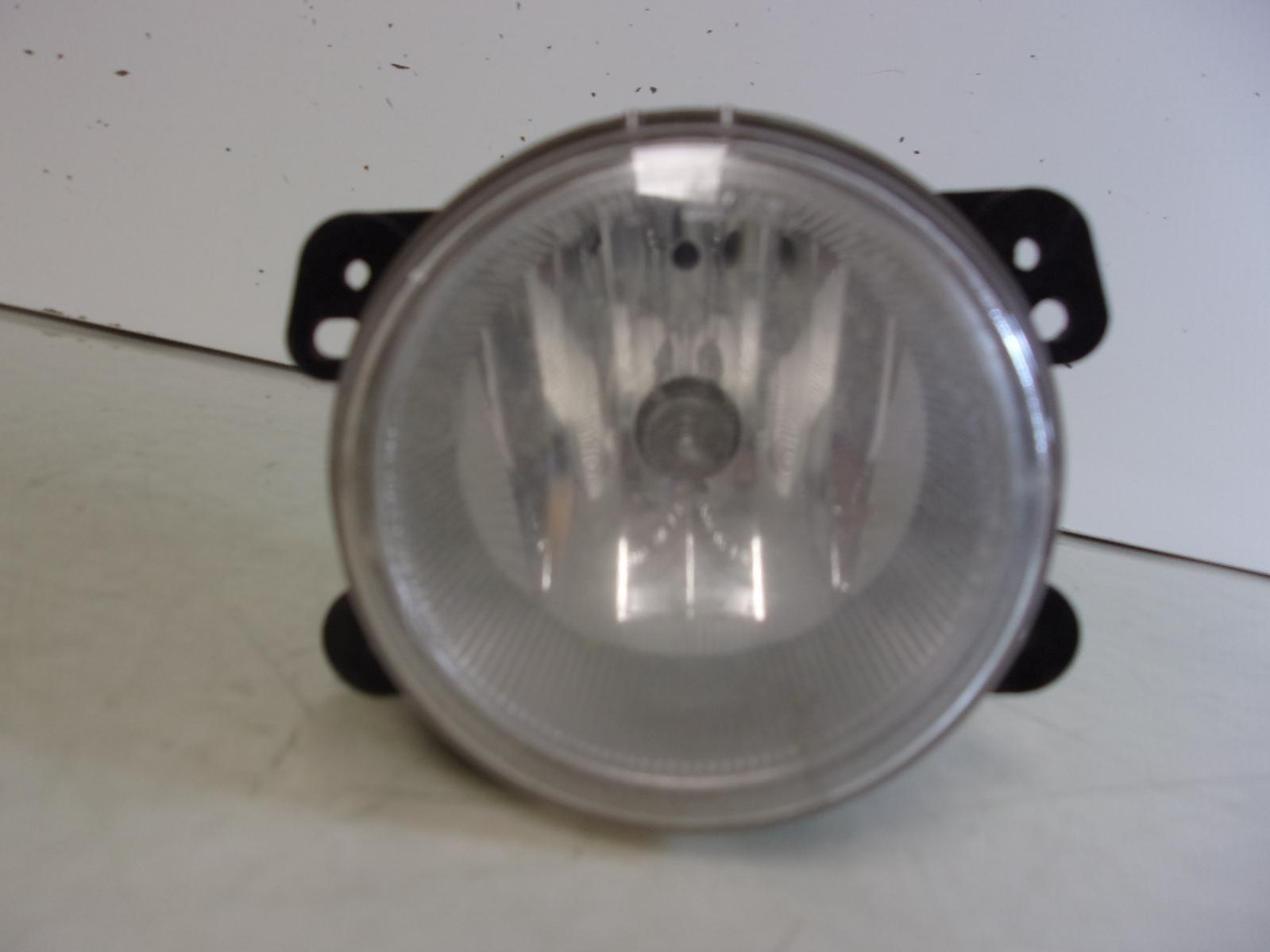 2010 - 2020 Dodge / Jeep Wrangler Lh = Rh Round Bumper Mounted Fog Light OEM