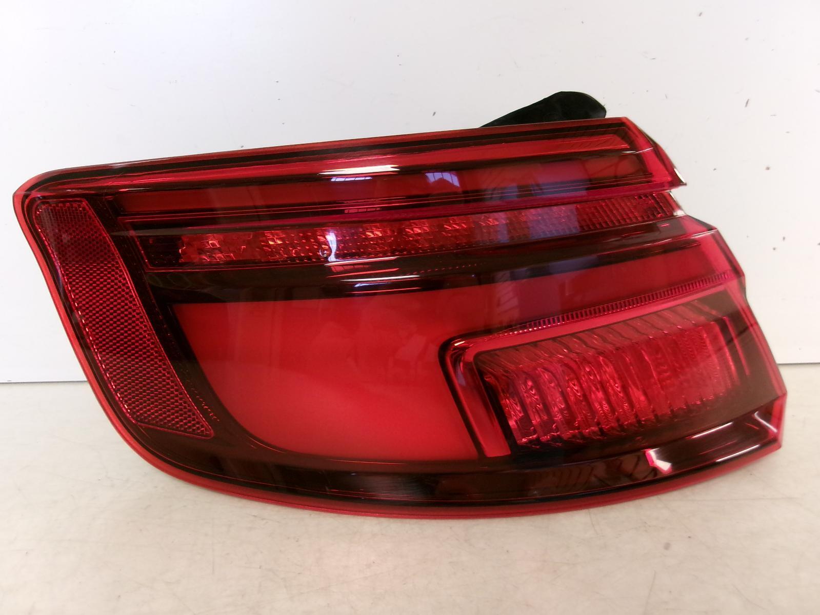 2017 - 2020 Audi A3 S3 RS3 Driver Led Outer Tail Light W/ Dynamic Signal OEM