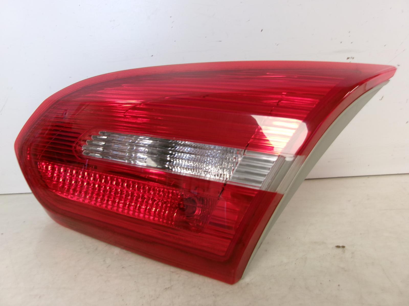 2017 2018 Ford Focus Passenger Rh Inner Lid Tail Light OEM