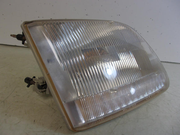 1997-2002 Ford Expedition 1997-2004 F150 1997-1999 F250 RH Headlight OEM