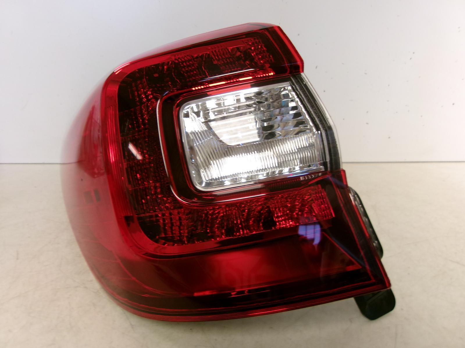 2015 2016 2017 2018 Subaru Outback Driver Led Outer Quarter Panel Tail Light Oem