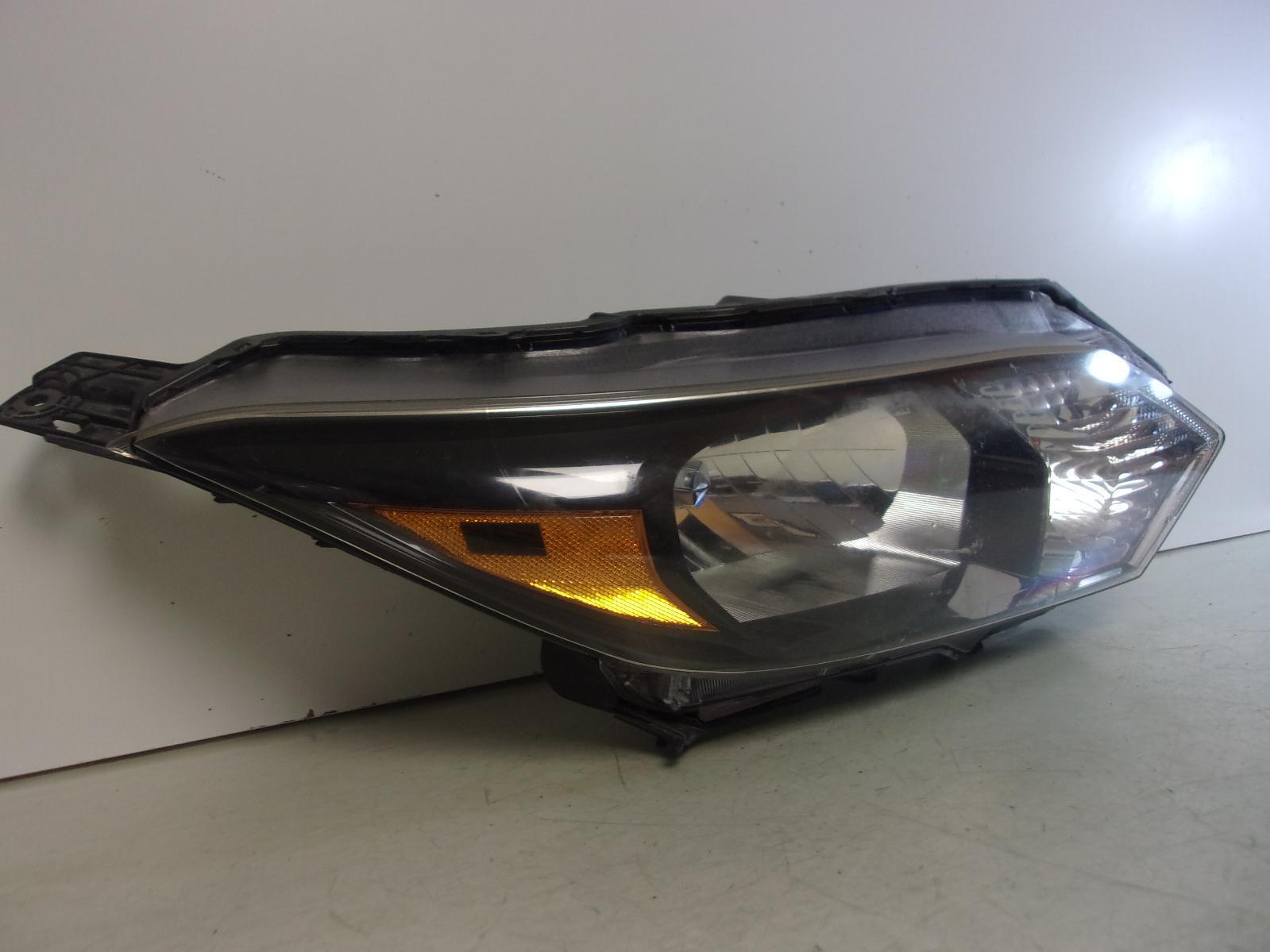 2016 2017 2018 Honda HR-V Passenger RH Halogen Headlight OEM - 0