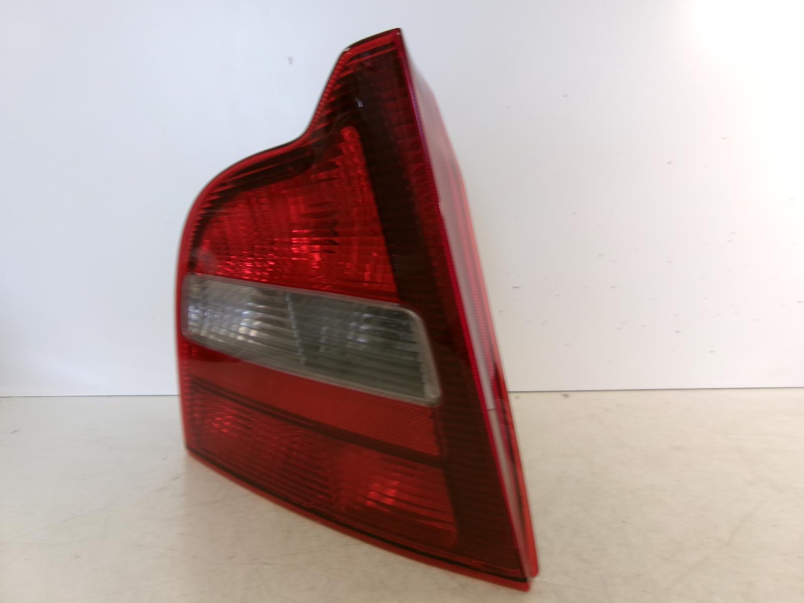 1999 2000 2001 2002 2003 Driver Lh Outer Incandescent Tail Light OEM