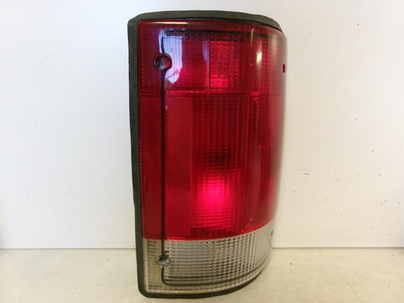 1995 - 2004 Ford E150 E250 E350 Passenger RH Outer Quarter Panel Tail Light OEM
