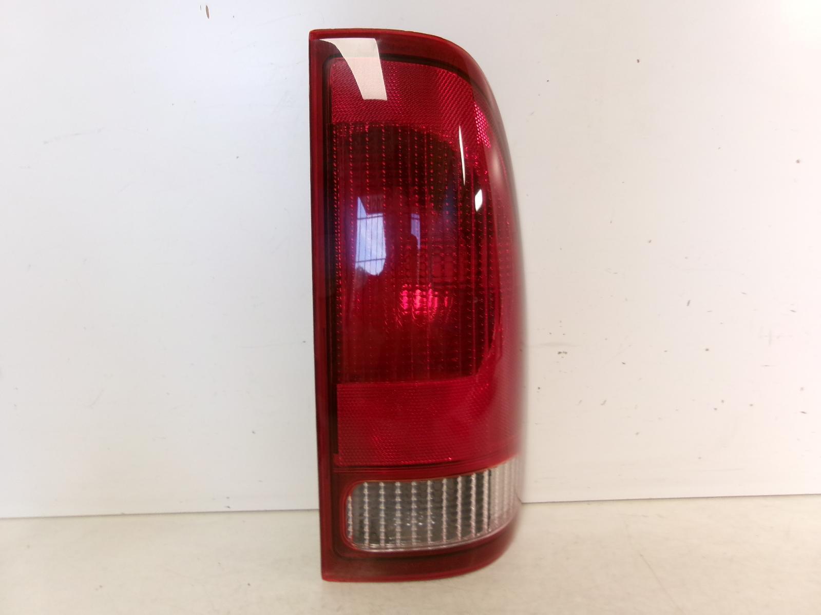 2001 2002 2003 Ford F150 Passenger Rh Outer Tail Light OEM