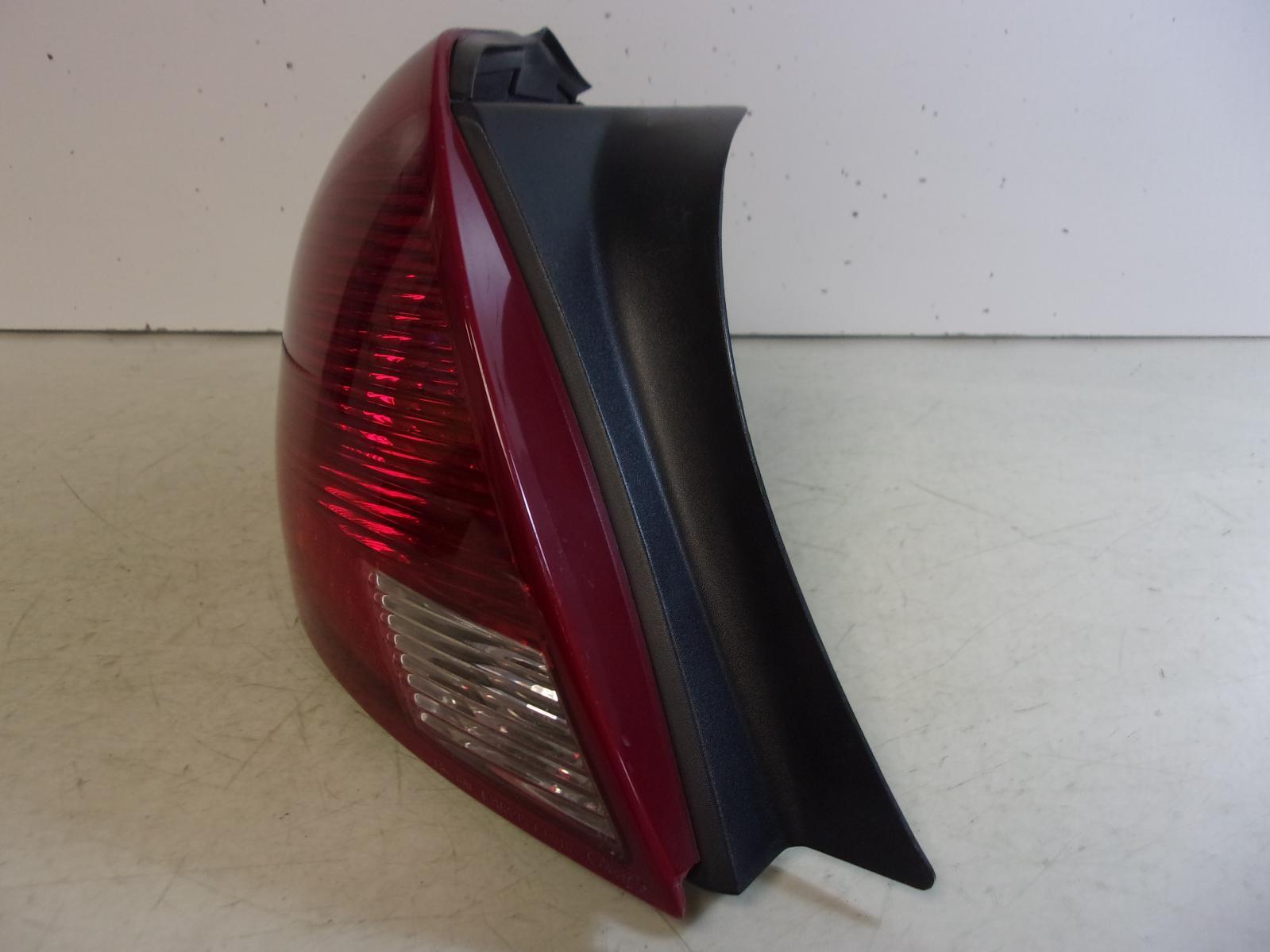 2000 2001 2002 2003 Ford Taurus Sedan Driver LH Tail Light OEM