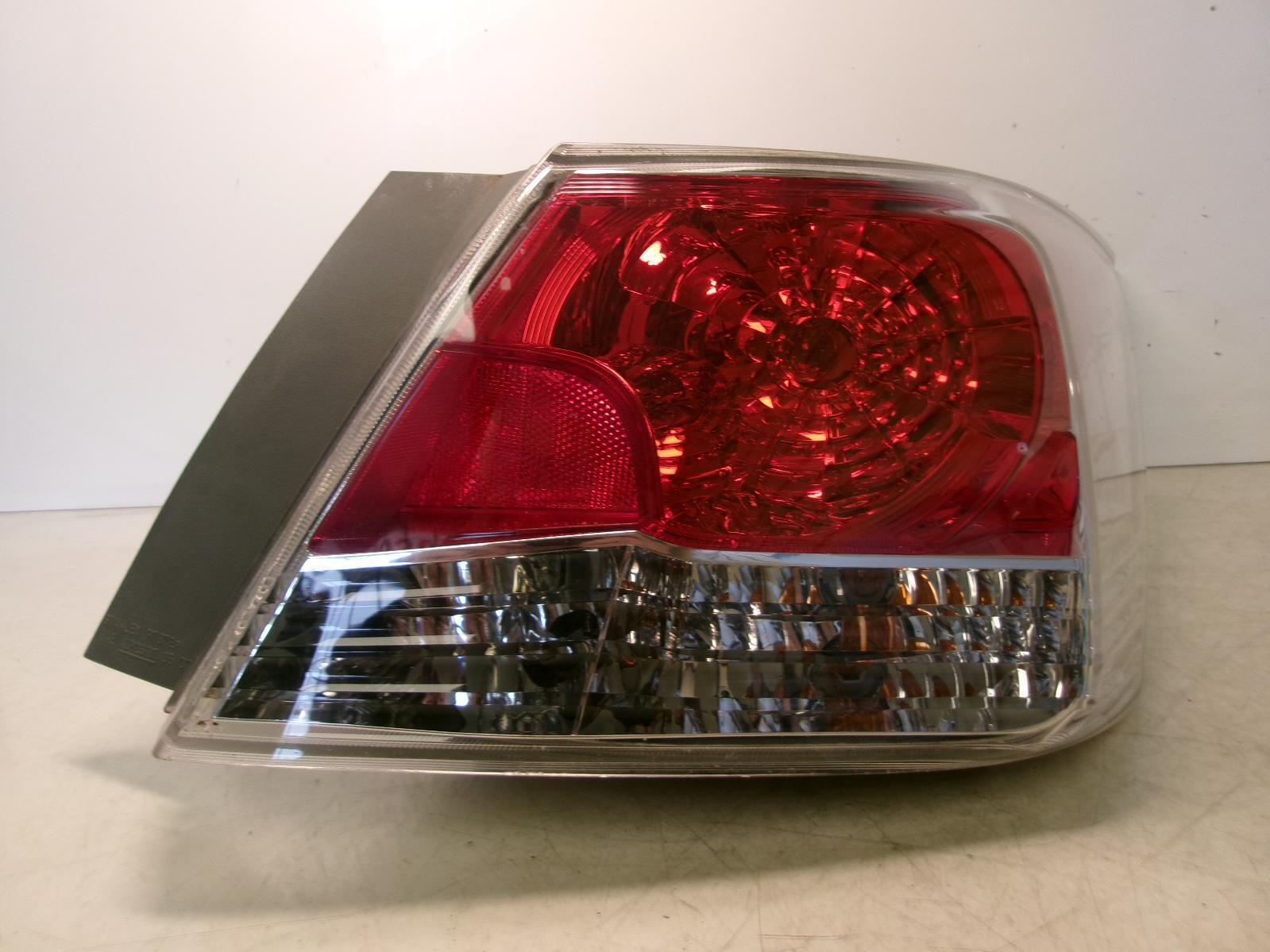 2008 2009 2010 Honda Accord Sedan Passenger Rh Outer Tail Light OEM