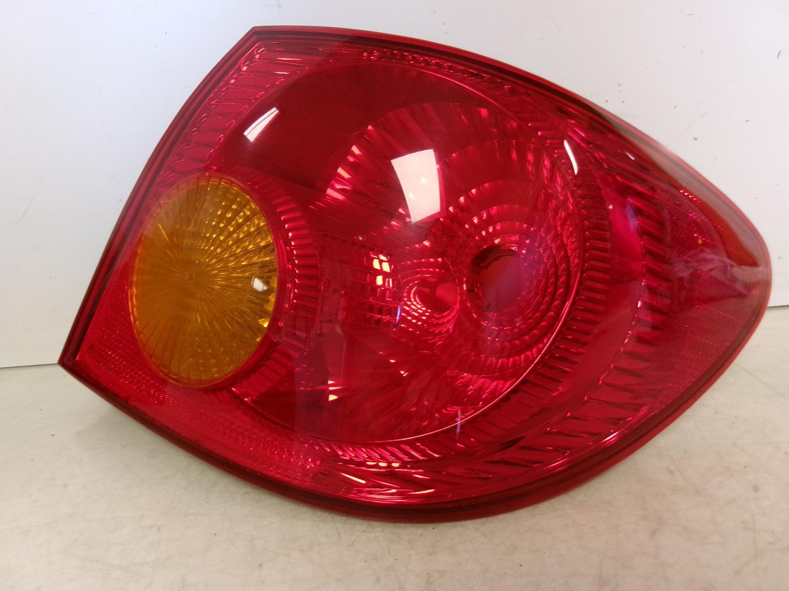 2003 Toyota Corolla Passenger RH Outer Quarter Panel Tail Light OEM