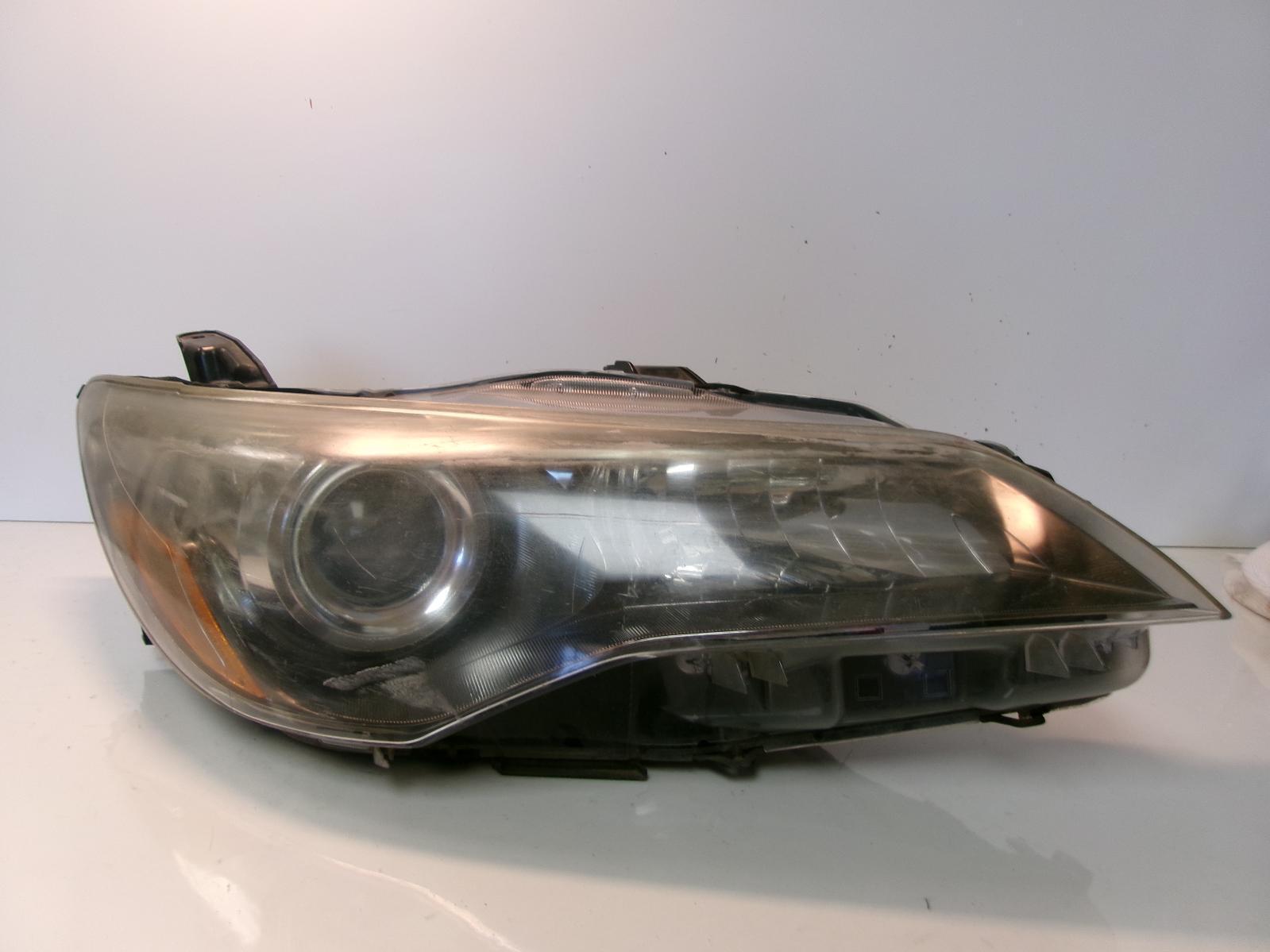 2015 2016 2017 Toyota Camry Passenger Rh Halogen Headlight OEM