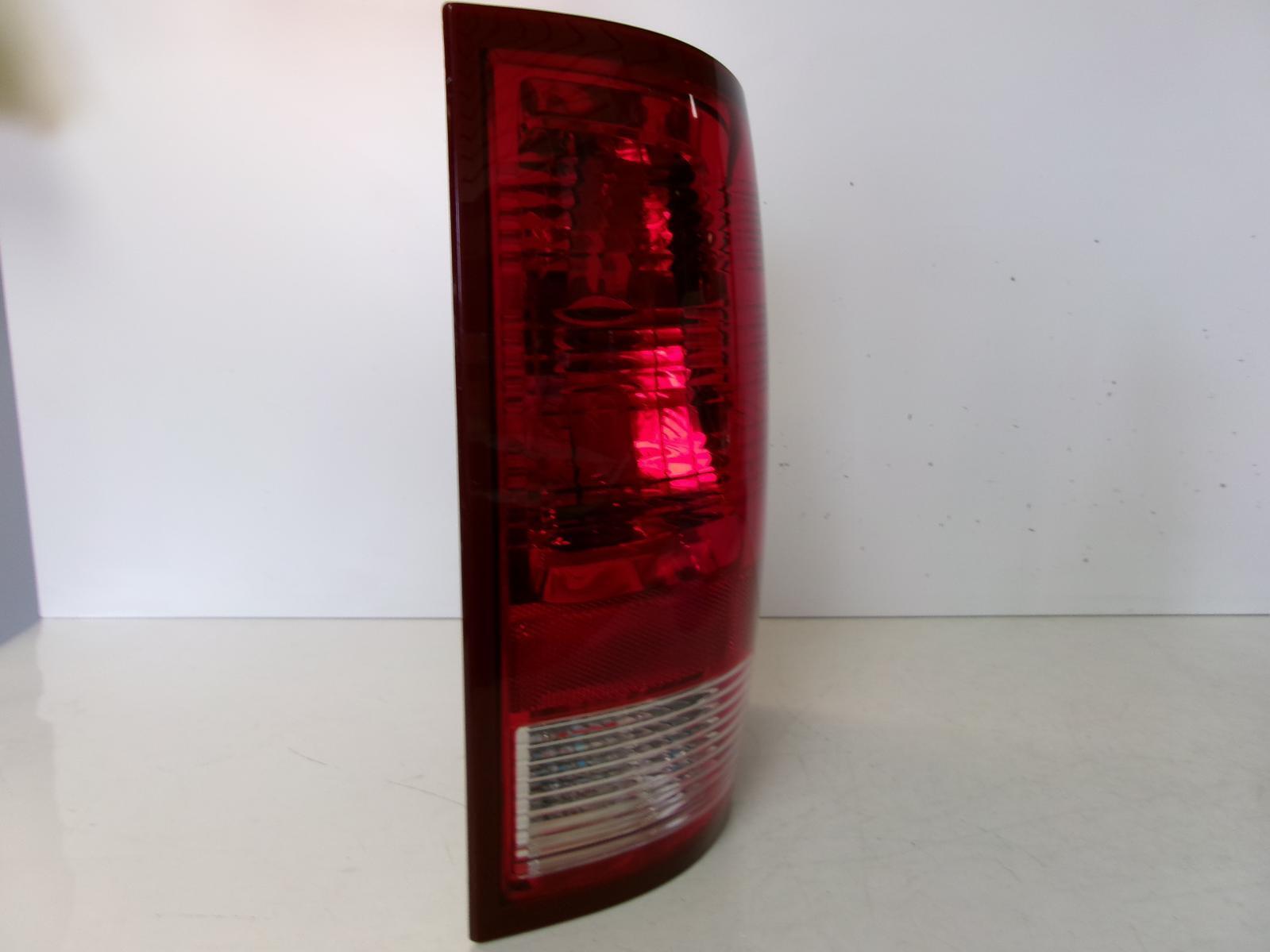 2013 2014 2015 2016  Dodge 1500 Pickup Passenger Rh Incandescent Tail Light OEM