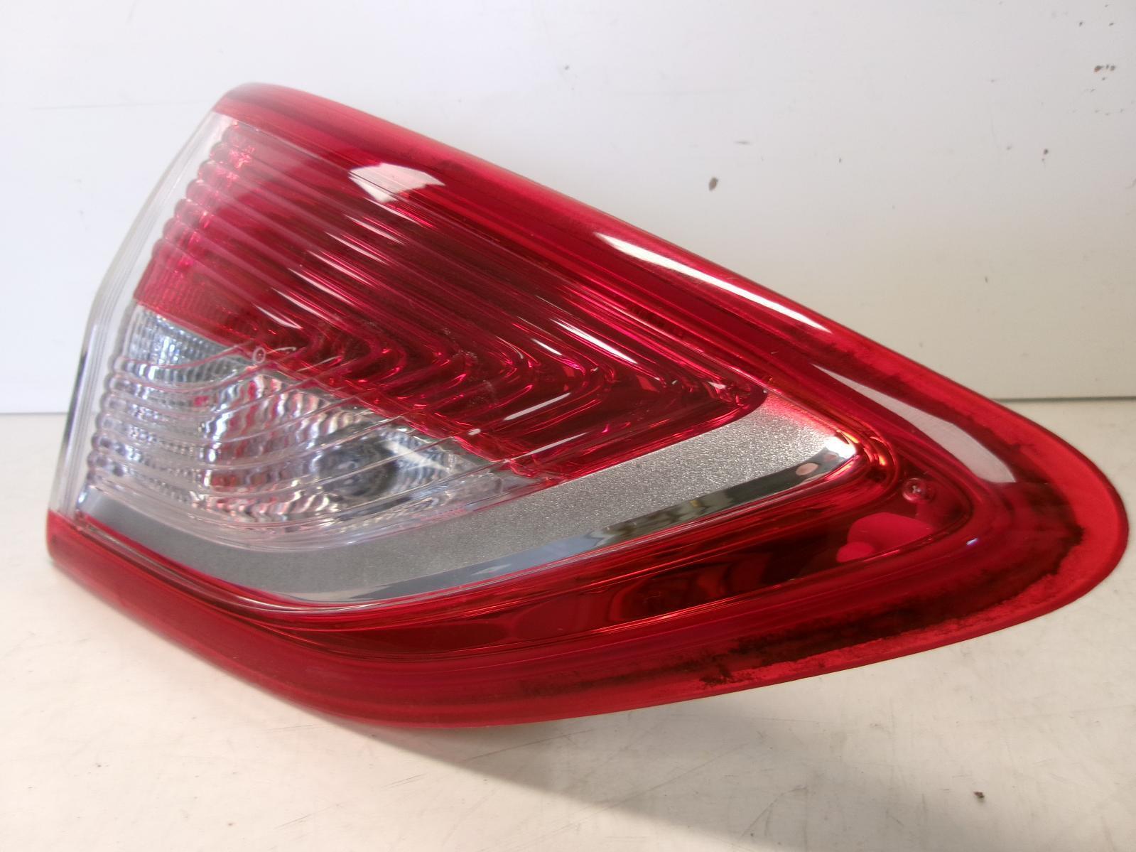 2013 2014 2015 Ford Escape Driver Lh Inner Lid Tail Light OEM