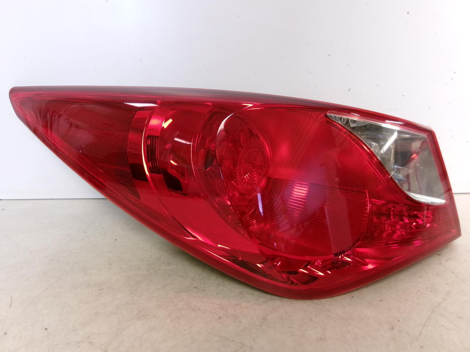 2011 - 2014 Hyundai Sonata Driver LH Incandescent Outer Tail Light OEM