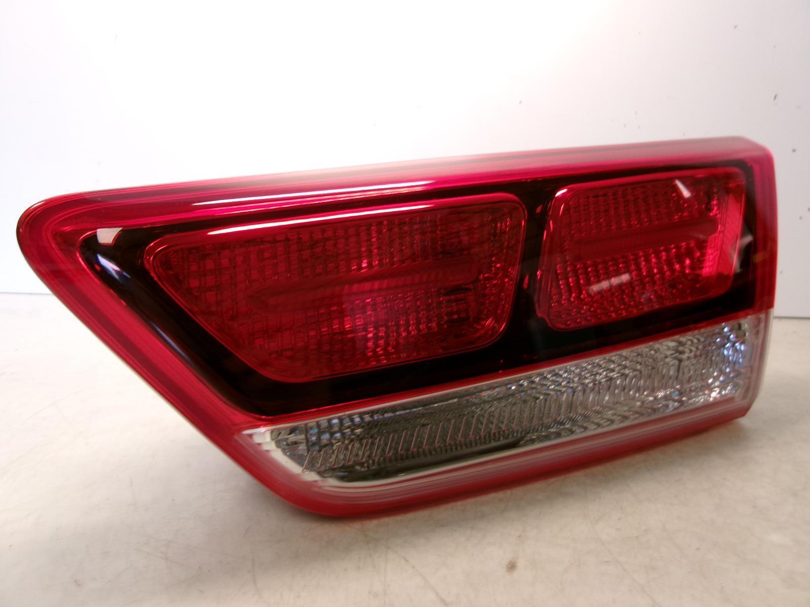 2016 - 2020 Kia Optima Passenger Rh Inner Incandescent Lid Tail Light OEM - 0