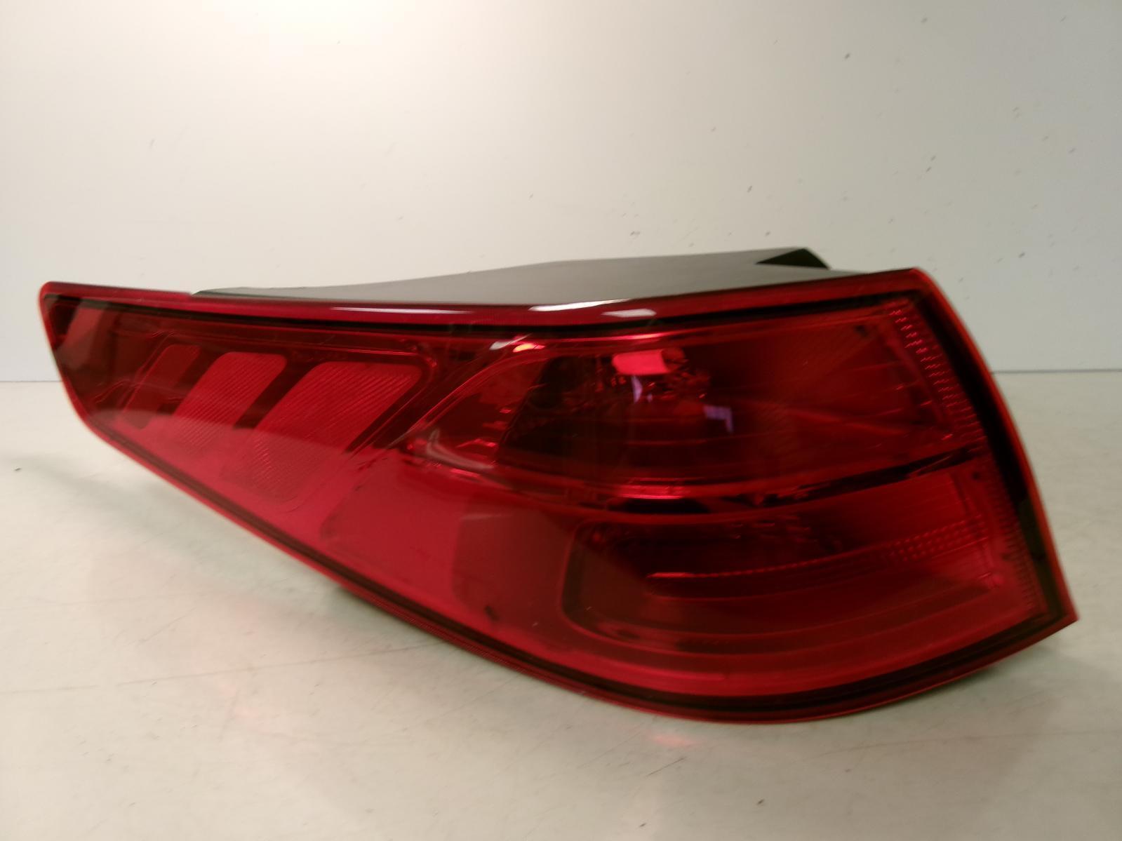 2014 2015 Kia Optima Driver Lh Usa Outer Incandescent Tail Light OEM