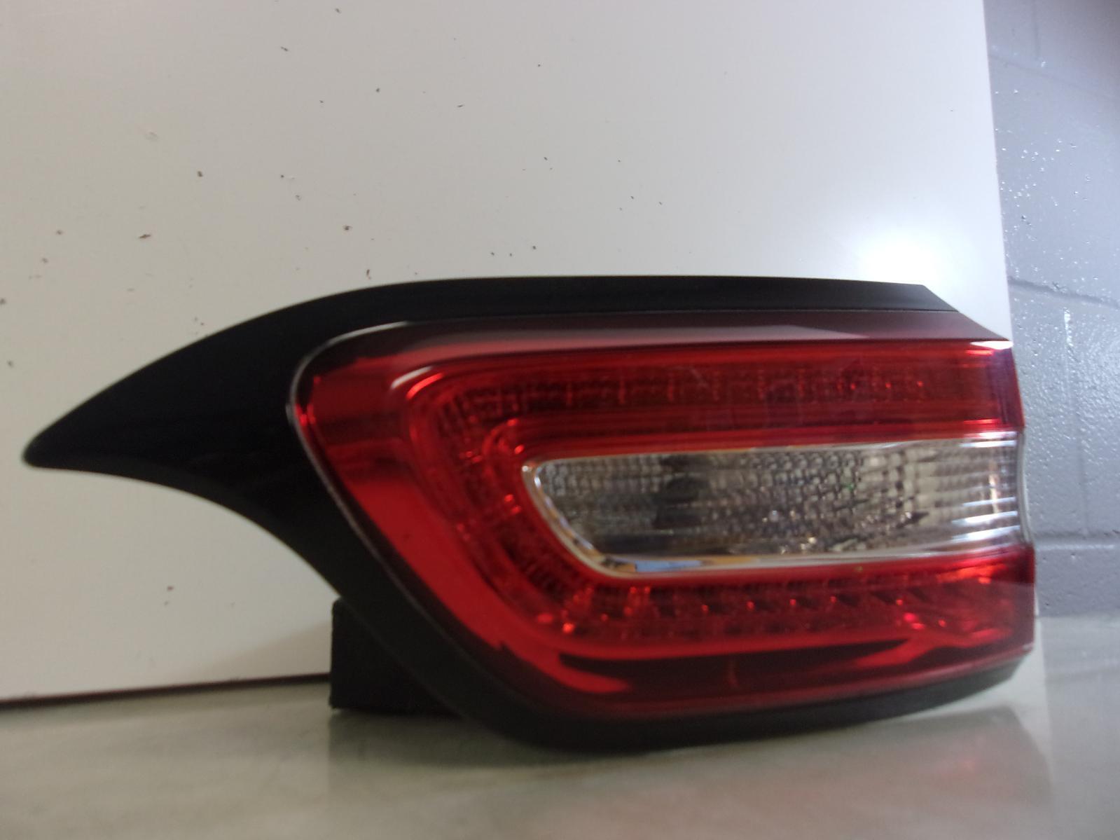 2014 2015 2016 2017 2018 Jeep Cherokee Passenger RH Inner LED Tail Light OEM