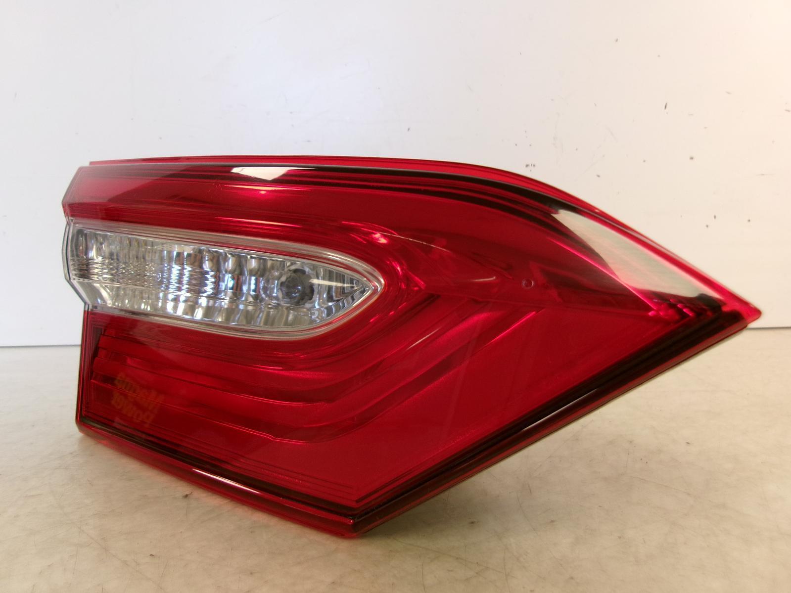 2018 2019 Toyota Camry Driver Lh Inner Incandescent Tail Light - Capa