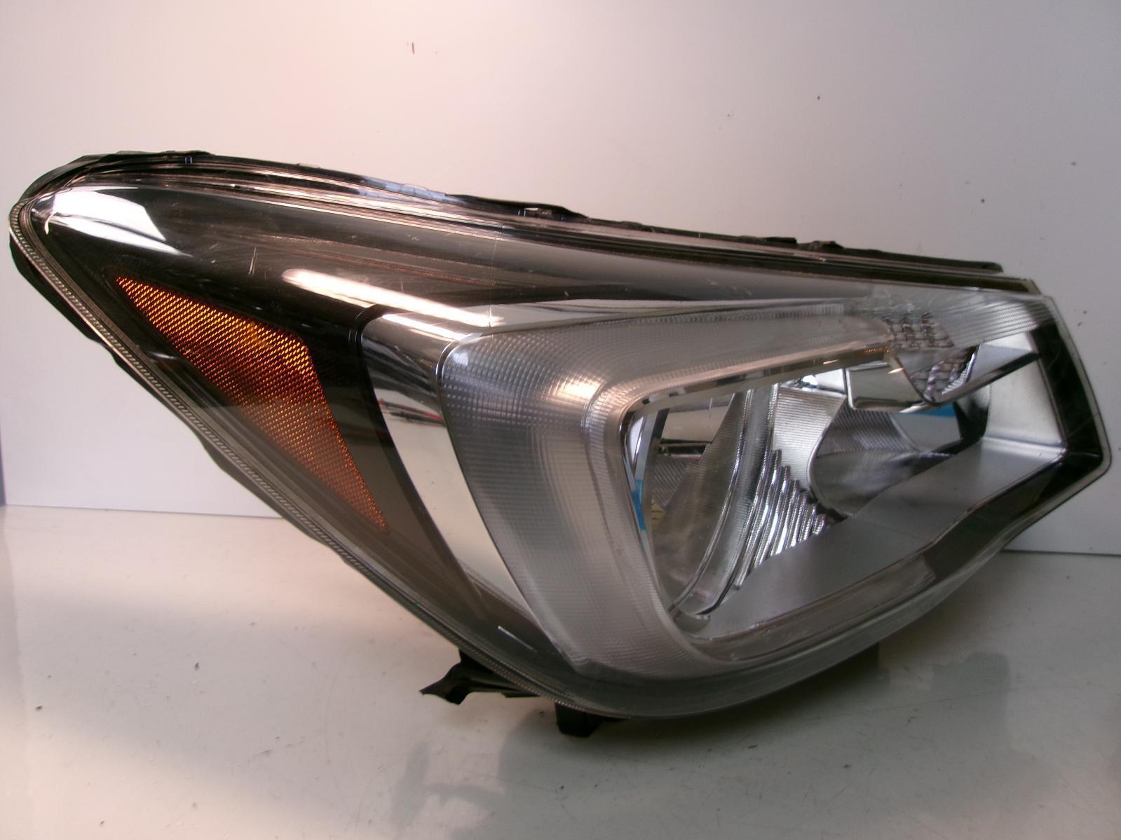 2017 2018 Subaru Forester Passenger Rh Halogen Headlight OEM