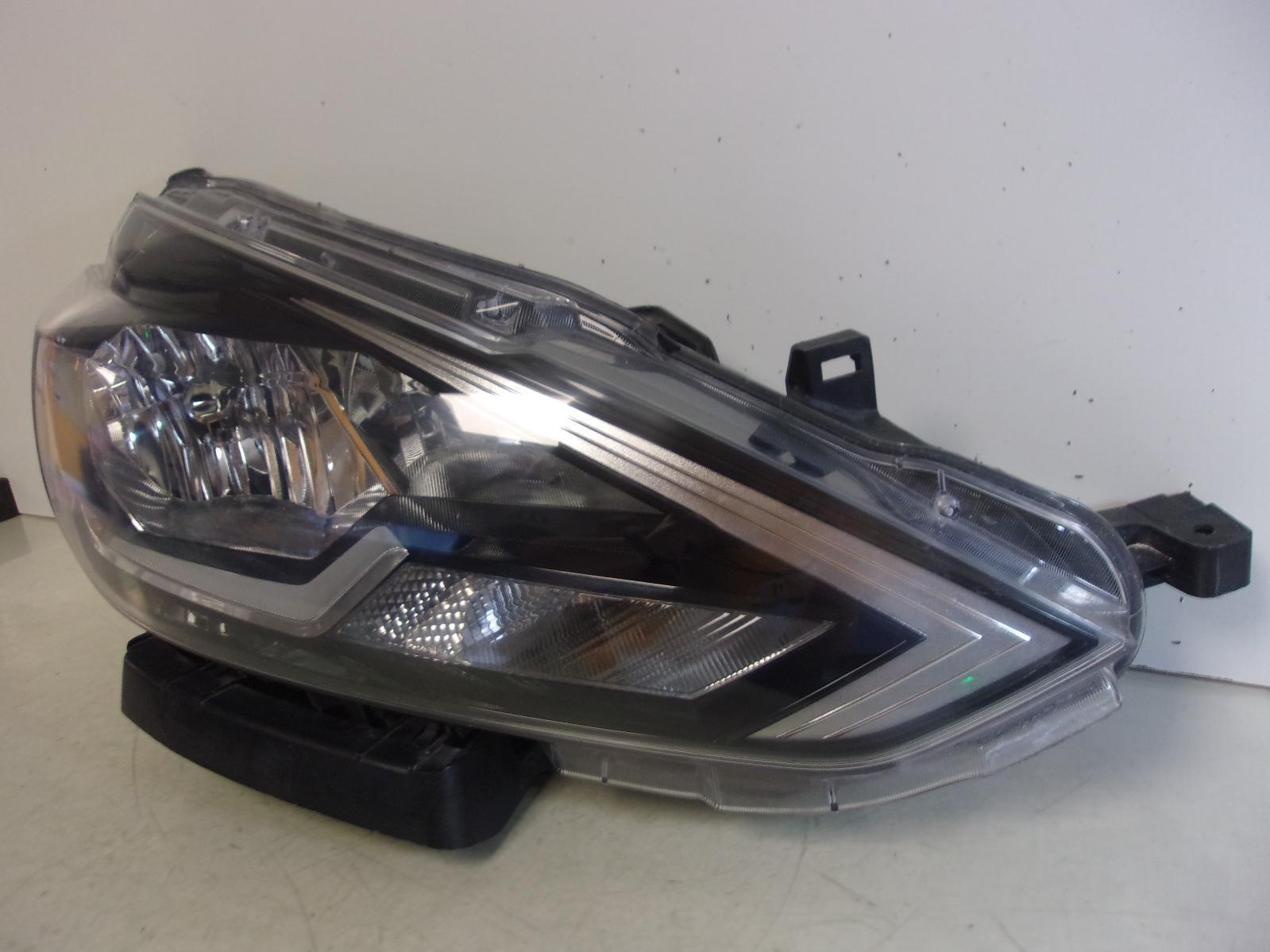 2016 2017 2018 2019 Nissan Sentra Passenger Rh Halogen Headlight OEM