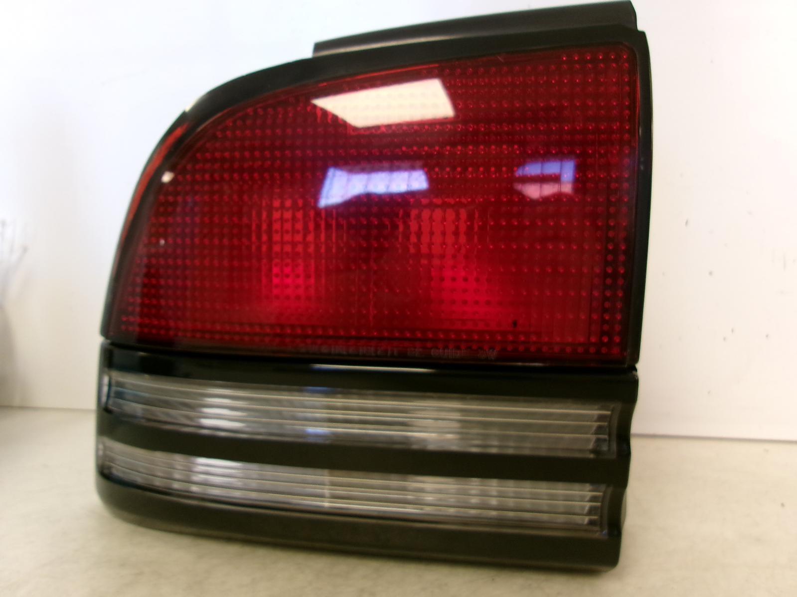 1992 1993 1994 1995 1996 Oldsmobile Cutlass Driver Lh Outer Tail Light OEM