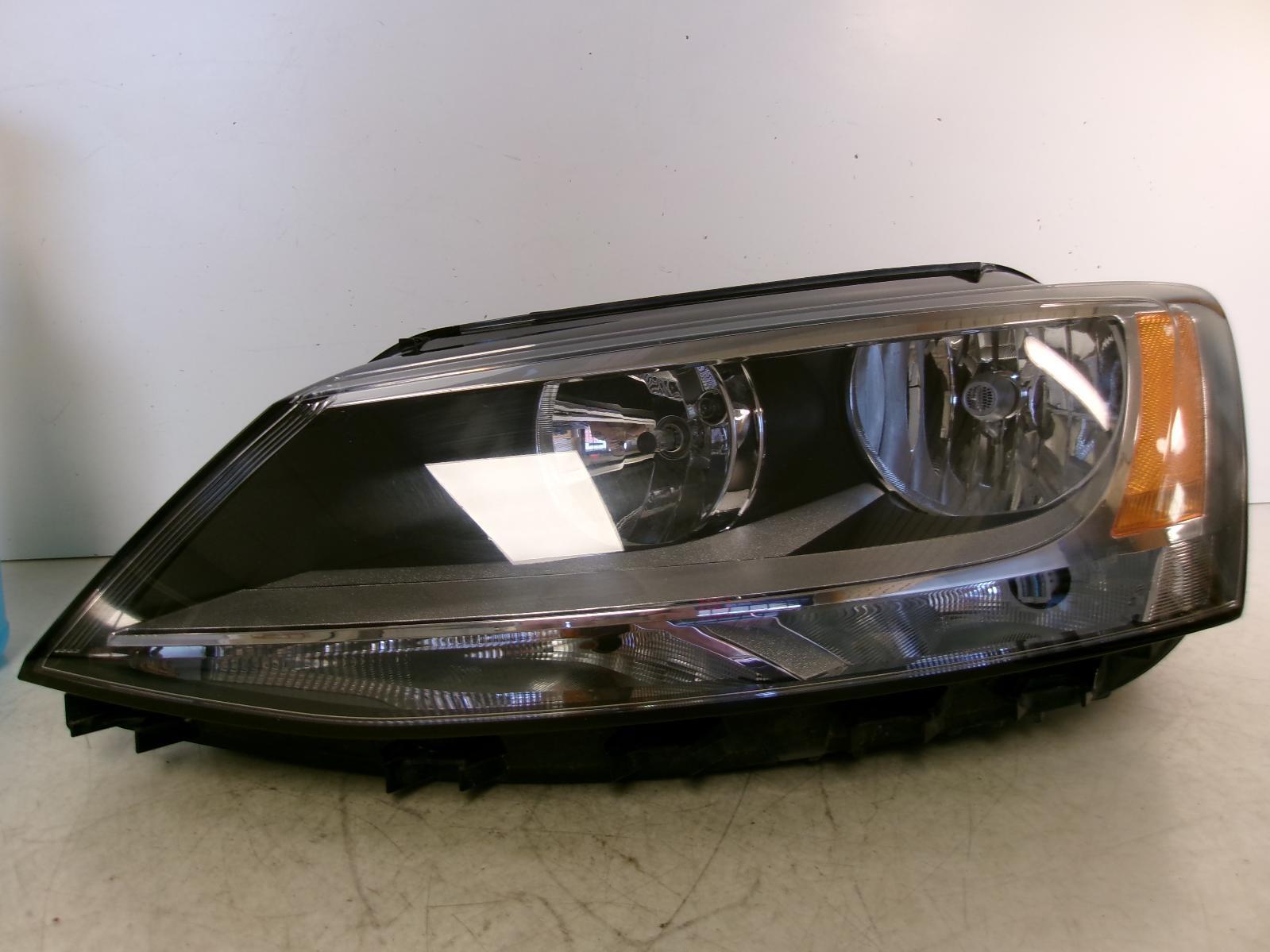 2012 2013 2014 Volkswagen Jetta Sedan Driver Lh Halogen Headlight OEM