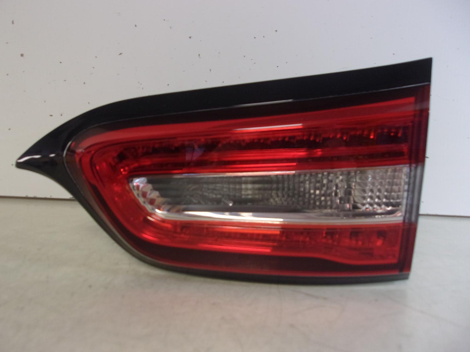 2014 2015 2016 2017 2018 Jeep Cherokee Passenger RH Inner LED Tail Light OEM