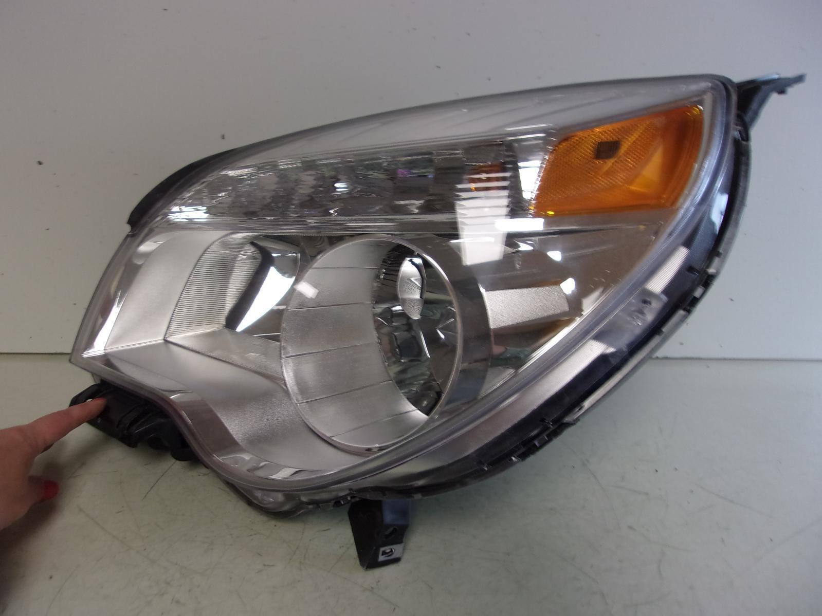 2010 - 2015 Chevrolet Equinox Driver Lh Halogen Headlight OEM - 0