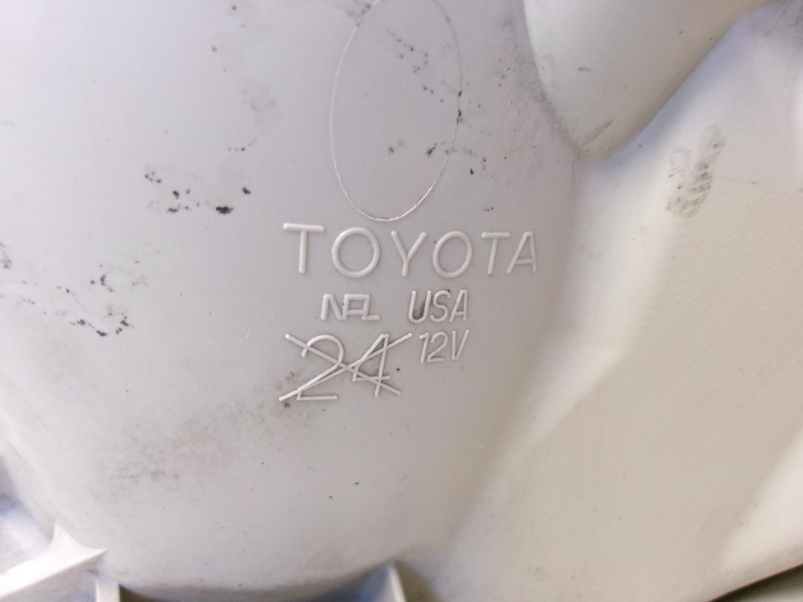 2011 2012 2013 Toyota Highlander Passenger Rh Halogen Headlight OEM