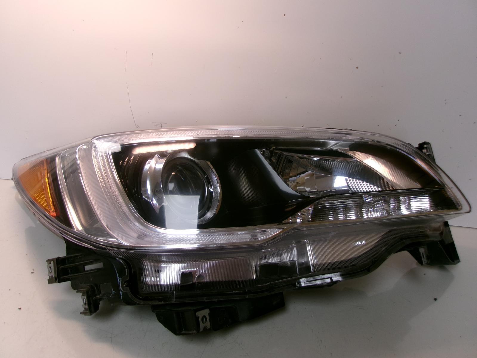 2015 2016 2017 Subaru Legacy Passenger Rh Halogen Headlight OEM