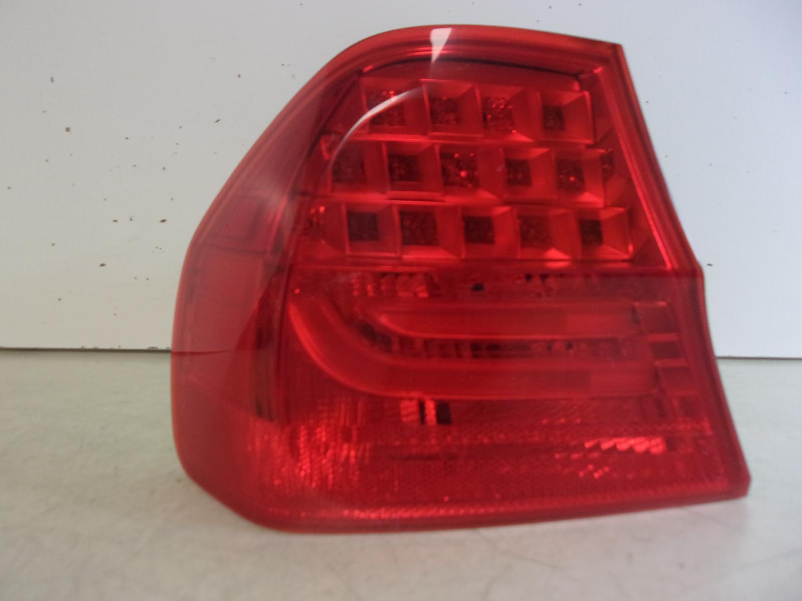 2009 2010 2011 BMW 3-Series Sedan 323i 328i 335i M3 Driver LH Tail Light OEM