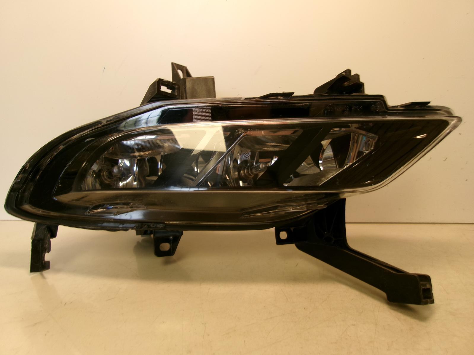 2016 2017 2018 Nissan Maxima Passenger Rh Halogen Fog Light OEM