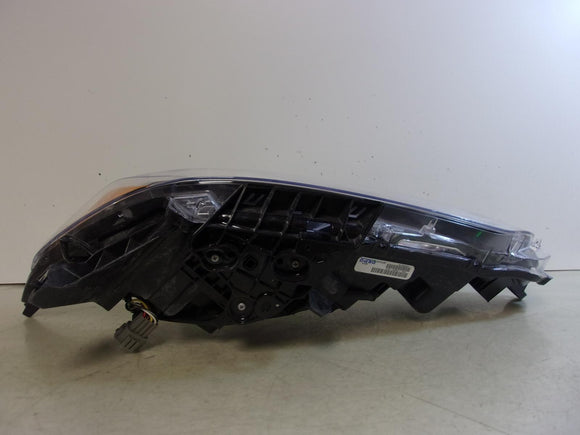 Fits 2016 2017 2018 Nissan Altima Sedan Passenger RH Halogen Headlight - CAPA