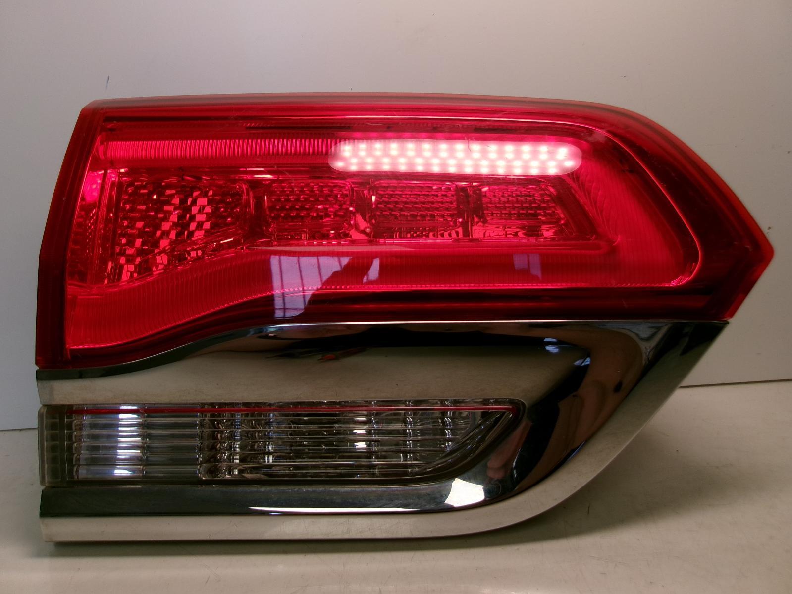 2015 2016 2017 2018 2019 Jeep Grand Cherokee Driver Lh Inner Lid Tail Light OEM