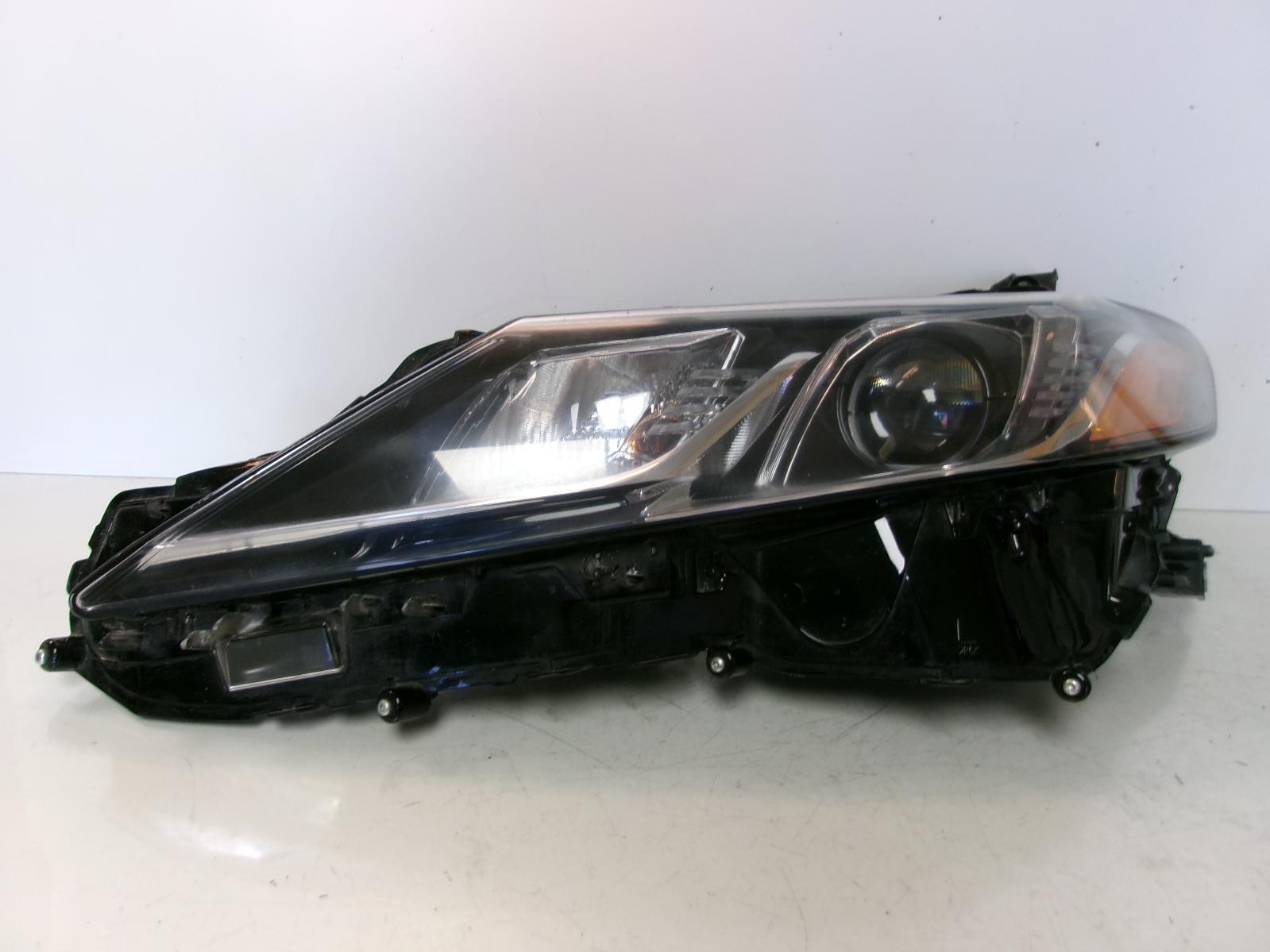 2018 2019 Toyota Camry Driver Lh Bi Led Headlight OEM