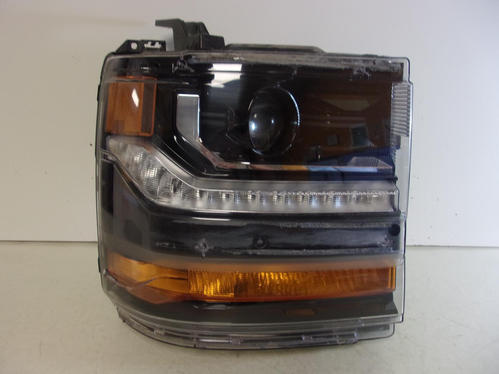 2016 - 2019 Chevrolet Silverado 1500 Passenger RH Xenon HID Headlight OEM