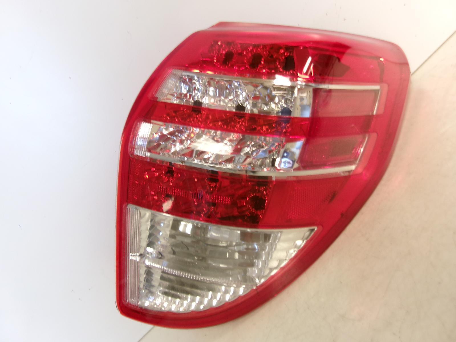 2009 2010 2011 Toyota Rav4 Passenger Rh Outer Incandescent Tail Light OEM