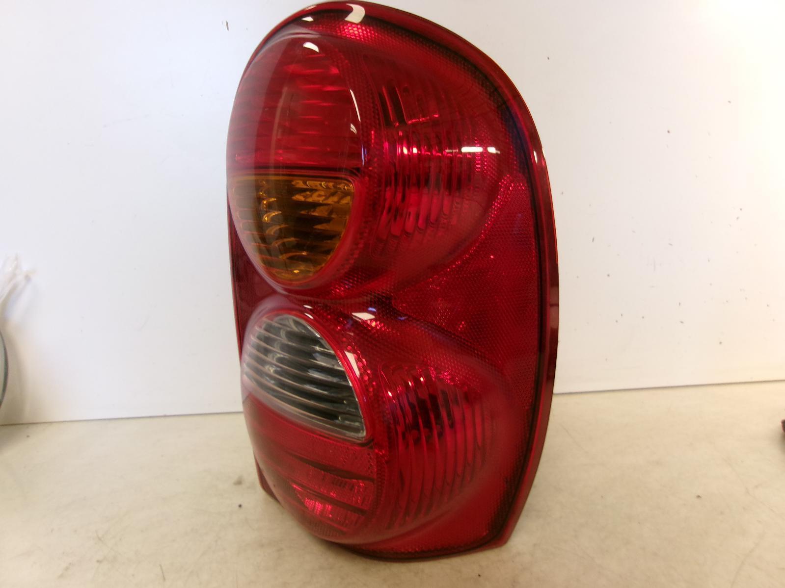 2002 2003 2004 Jeep Liberty Passenger RH Outer Tail Light OEM - 0