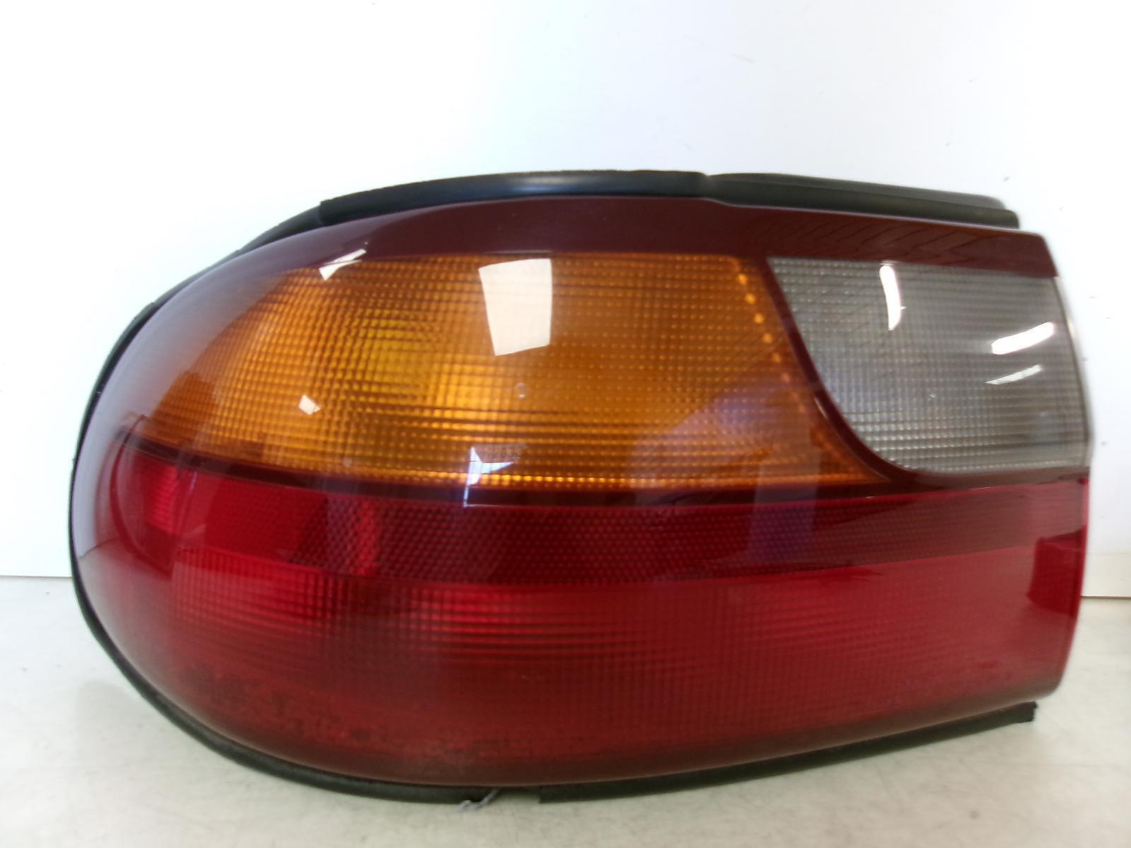 1997 - 2005 Chevrolet Malibu Driver Lh Outer Quarter Panel Tail Light OEM