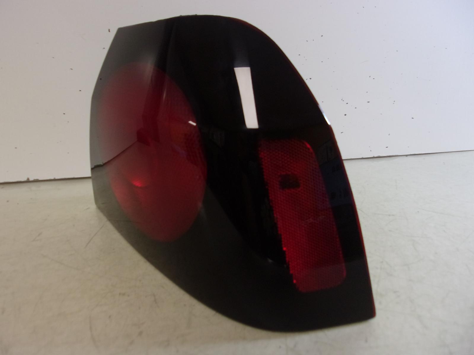 2002 2003 Chevrolet Impala Passenger RH Tail Light OEM