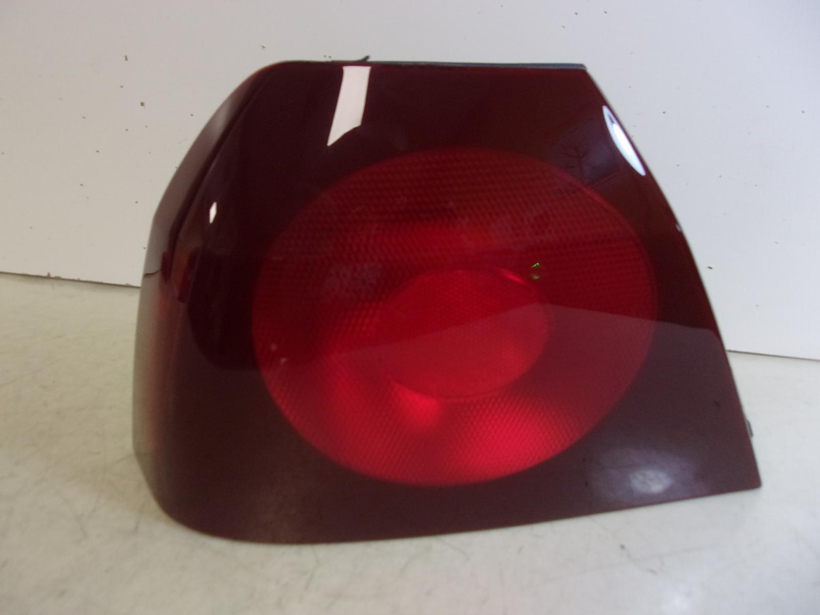 2000 2001 2002 2003 2004 Chevrolet Impala Driver LH Tail Light OEM