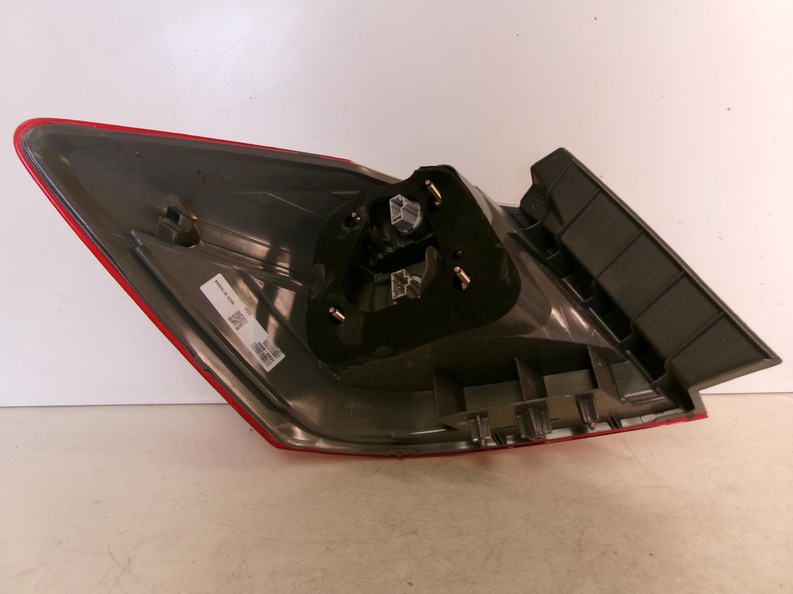 Fits 2013 2014 2015 Honda Accord Passenger Rh Incandescent Outer Tail Light