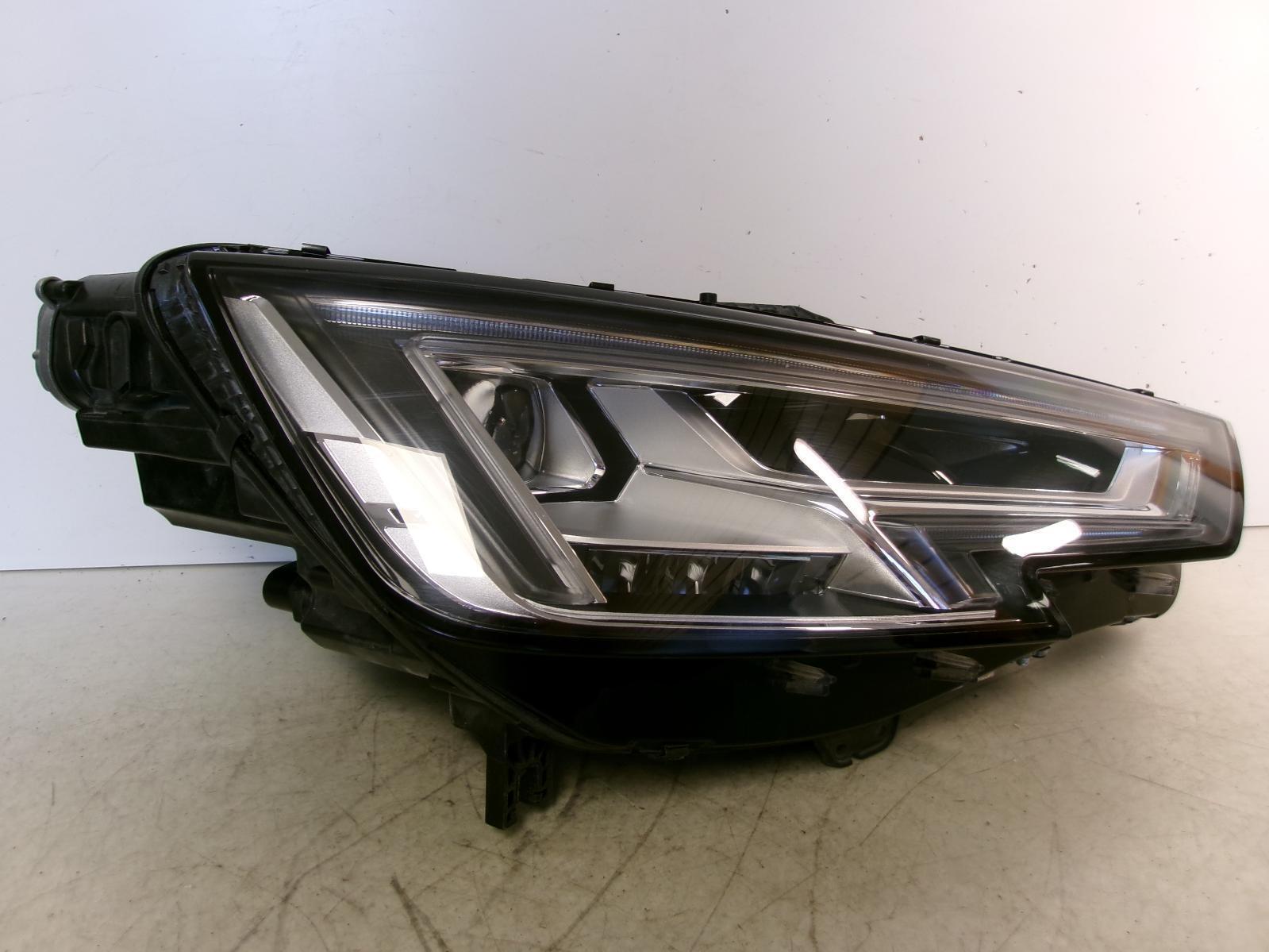 2017 Audi A4 Passenger RH Led Headlight OEM