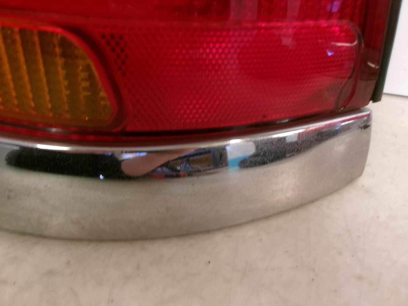 2001 2002 2003 Ford Crown Victoria Passenger Rh Outer Chrome Trim Tail Light OEM