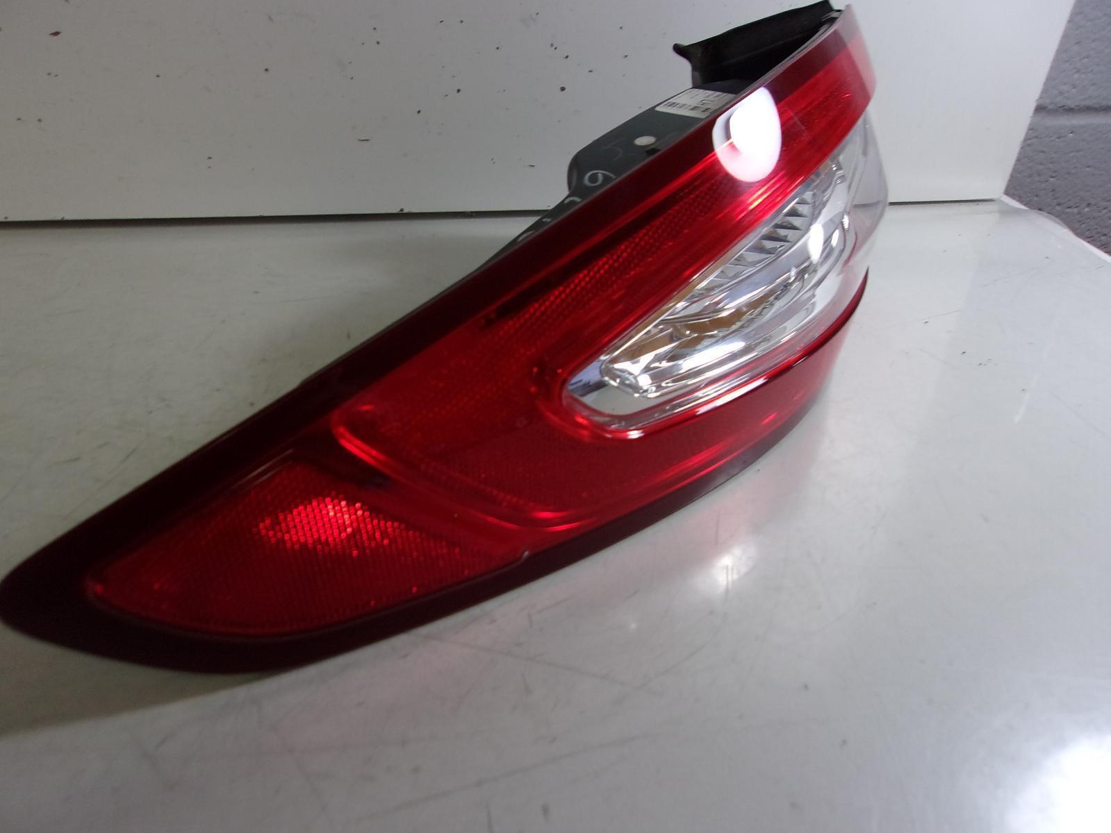 2013-2016 Ford Fusion Lh Driver Quarter Panel Led Tail Light OEM