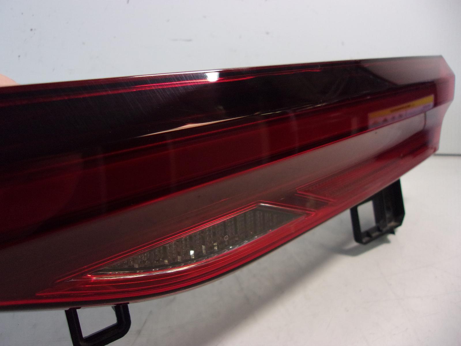 2020 2021 Bmw X6 Rh Passenger Inner Lid Mounted Tail Light OEM