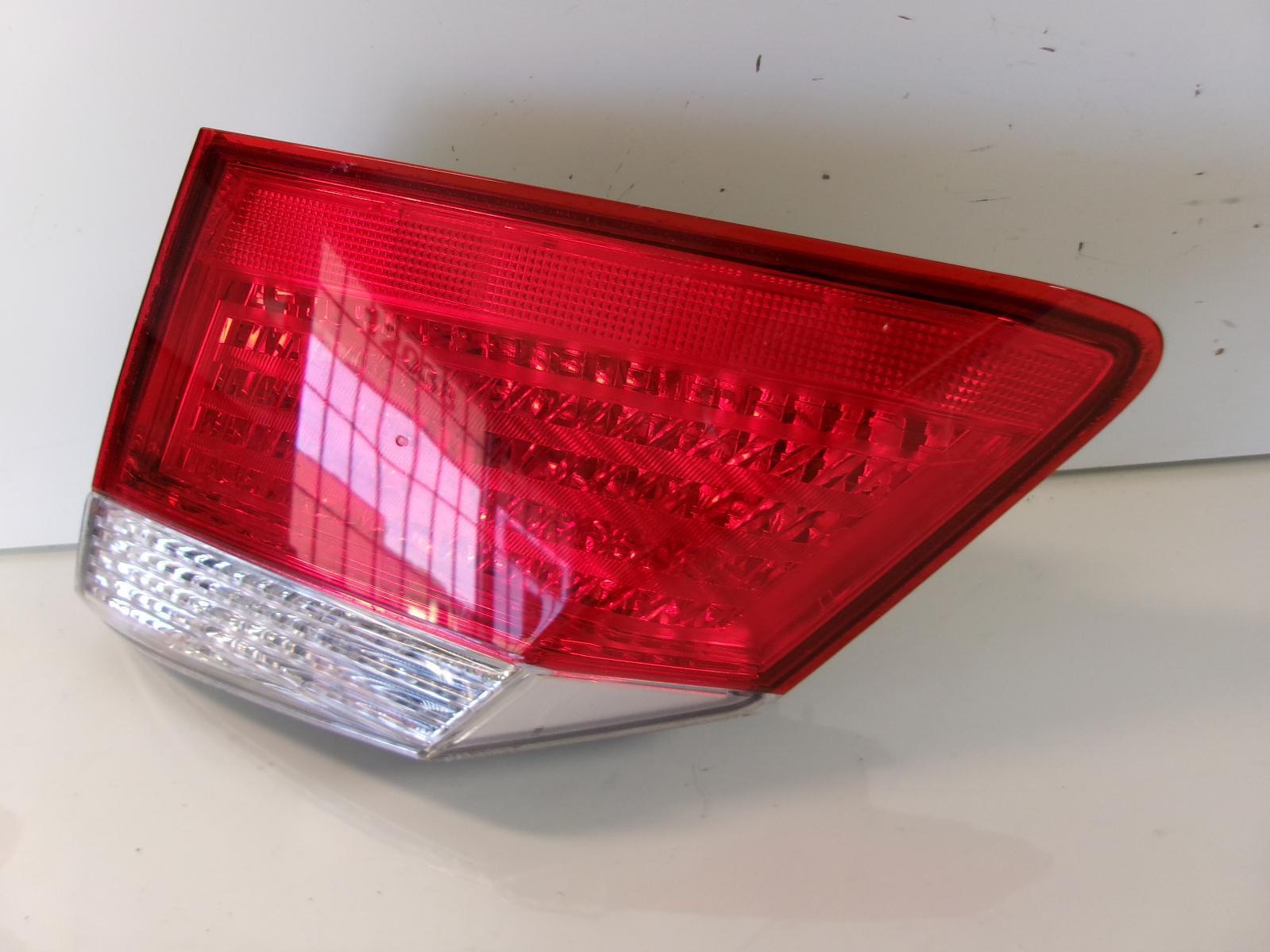 2013 2014 2015 Honda Accord Sdn Passenger Rh Inner Mounted  Tail Light OEM